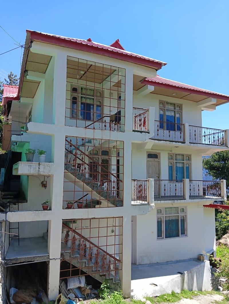 Parul Homestay Kalpa - Parul Homestay Kalpa The Kinner Kailash, near HPTDC Hotel, Kalpa, Saryo, Himachal Pradesh 172108, India