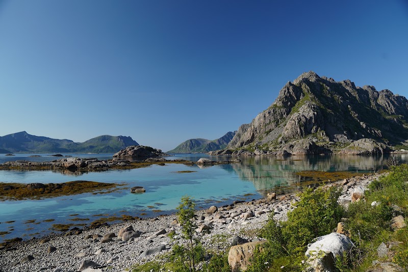 Hamnoy Viewpoint and Parking - Hamnoy Viewpoint and Parking Olenilsøya, 8390 Reine, Norway