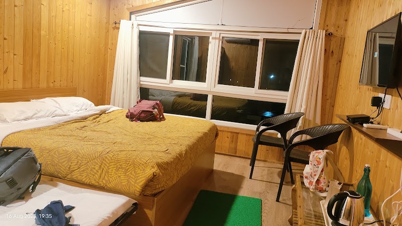 Kabini Lake View Resort - Kabini Lake View Resort 14/98, Manchegowdanahalli, Antharasanthe Hobli, Taluk, Heggadadevankote, Manchegowdanahalli, Karnataka 571114, India