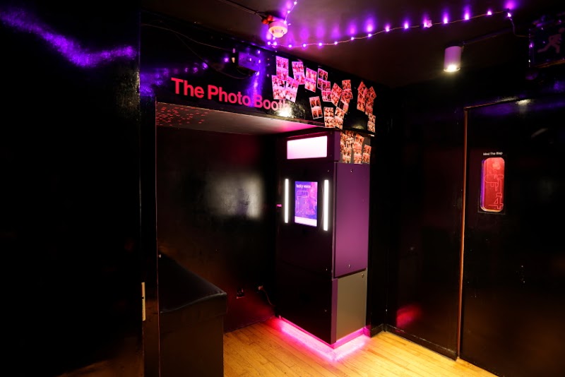 Lucky Voice Soho - Lucky Voice Soho 52 Poland St, London W1F 7NQ, UK