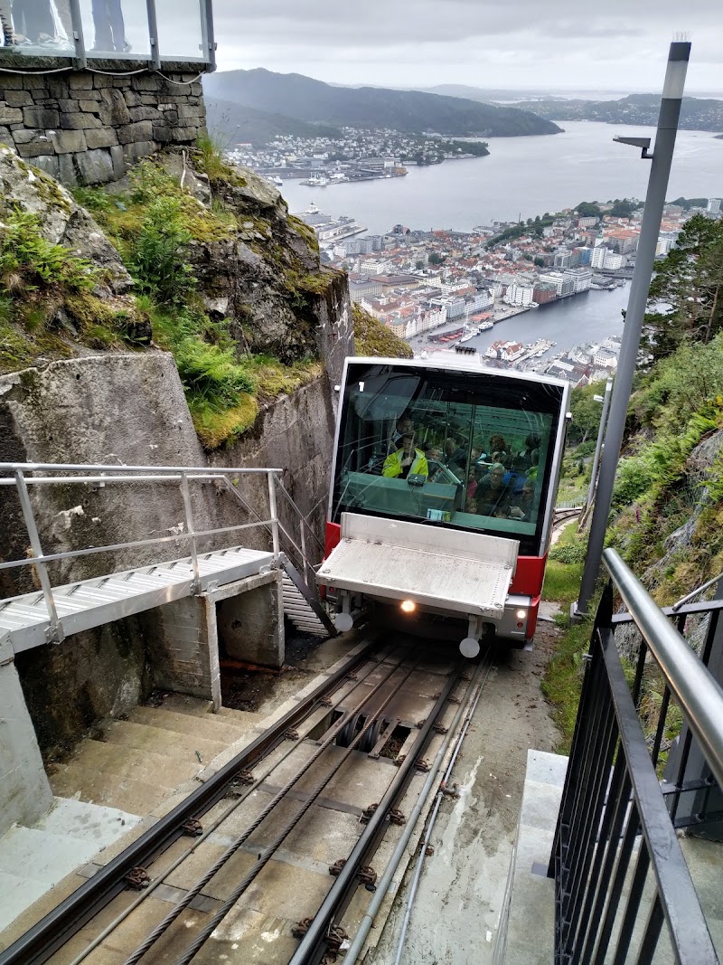 Fløibanen Upper Station - Fløibanen Upper Station, Fløyfjellet 1A, 5014 Bergen, Norway