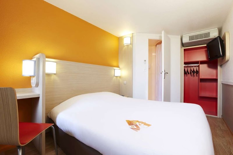 Hôtel Heco Calais centre gare - Hôtel Heco Calais centre gare 3 Quai du Danube, 62100 Calais, France