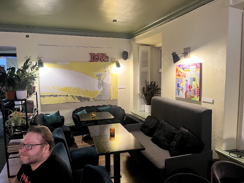 Kukustuudio / KuKu klubi / Kinomaja kohvik-baar - Kukustuudio / KuKu klubi / Kinomaja kohvik-baar, Uus tn 3, 10111 Tallinn, Estonia