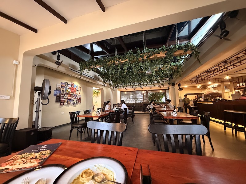 La Gioia - La Gioia 1085, 12th Main Rd, HAL 2nd Stage, Doopanahalli, Indiranagar, Bengaluru, Karnataka 560008, India