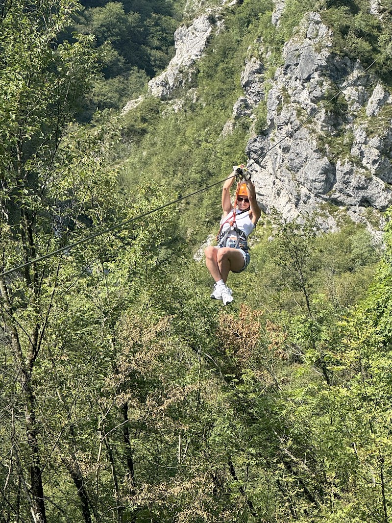 Sport MIX - Sport MIX Trg golobarskih žrtev 18, 5230 Bovec, Slovenia