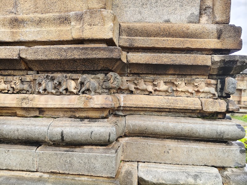 Kambadahalli Jain Mutt - Kambadahalli Jain Mutt, VJ9M+485, Kambadahalli, Karnataka 571802, India