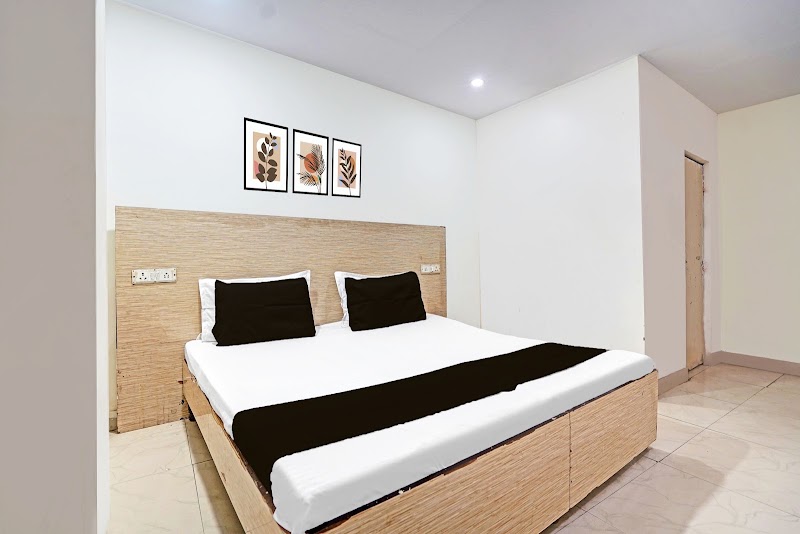 Hotel O The Glory - Hotel O The Glory plot No-11/1, Rajiv Vihar Rd, Sector - 62AKhora Colony, Khora Colony, Sector 62A, Ghaziabad, Noida, Uttar Pradesh 201020, India