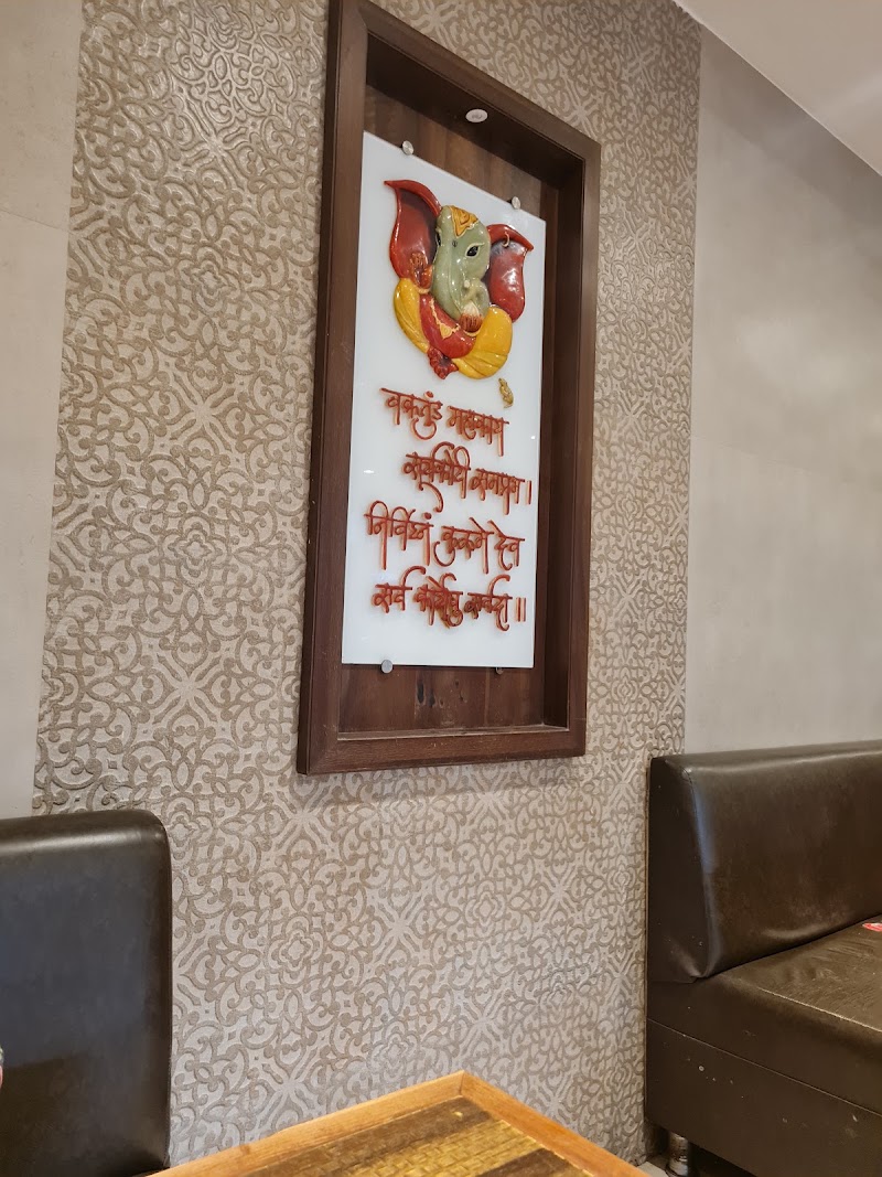 Bhagat Tarachand Pure Veg. Restaurant - Bhagat Tarachand Pure Veg. Restaurant Railline, Bus Stand Rd, Pandri, Raipur, Chhattisgarh 492004, India