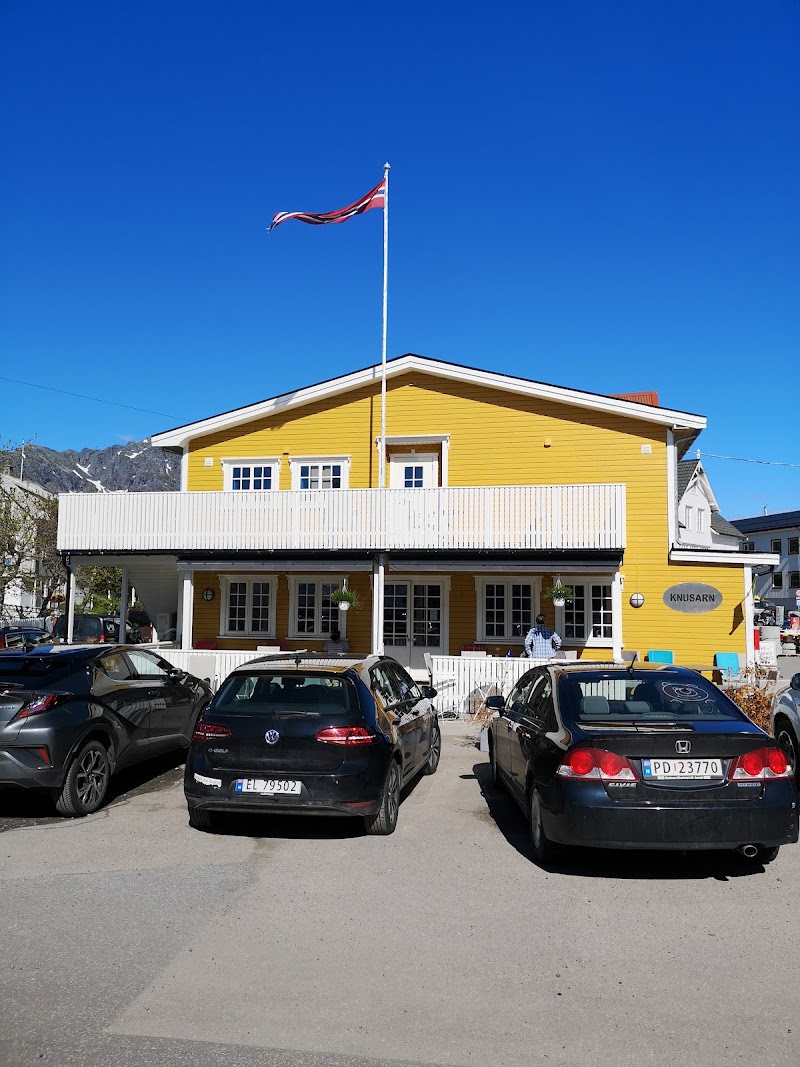 Henningsvær Guesthouse - Henningsvær Guesthouse Dreyers gate 8, 8312 Henningsvær, Norway