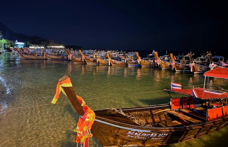 Ao Ton Sai Pier - Ao Ton Sai Pier Moo 7, Phi Phi Island Amphoe Mueang Krabi, Chang Wat Krabi 81000, Thailand