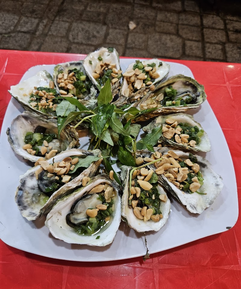 Quán Hải Sản Út Mập - Quán Hải Sản Út Mập, Bờ Kè/96 Đ. Hà Ra, Nha Trang, Khánh Hòa 67000, Vietnam