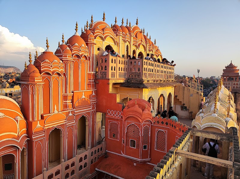 Hawa Mahal - Hawa Mahal Hawa Mahal Rd, Badi Choupad, J.D.A. Market, Kanwar Nagar, Jaipur, Rajasthan 302002, India
