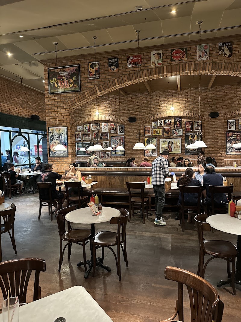 The Big Chill Cafe - The Big Chill Cafe Ardee Mall Rd, Block B, Ardee City, Sector 52, Gurugram, Haryana 122003, India