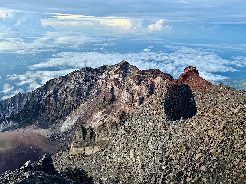 Rinjani Hero - Rinjani Hero, PC77+8FG, Jalan Raya, Senaru, Kec. Bayan, Kabupaten Lombok Utara, Nusa Tenggara Bar. 83354, Indonesia