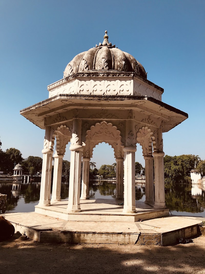 Manik Lal Verma Park - Manik Lal Verma Park HM9P+H8M, Pichola, Udaipur, Rajasthan 313001, India