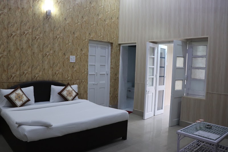 Hotel Rajpur Resort - Hotel Rajpur Resort 7, Old Mussoorie Rd, Rajpur, Dehradun, Uttarakhand 248009, India