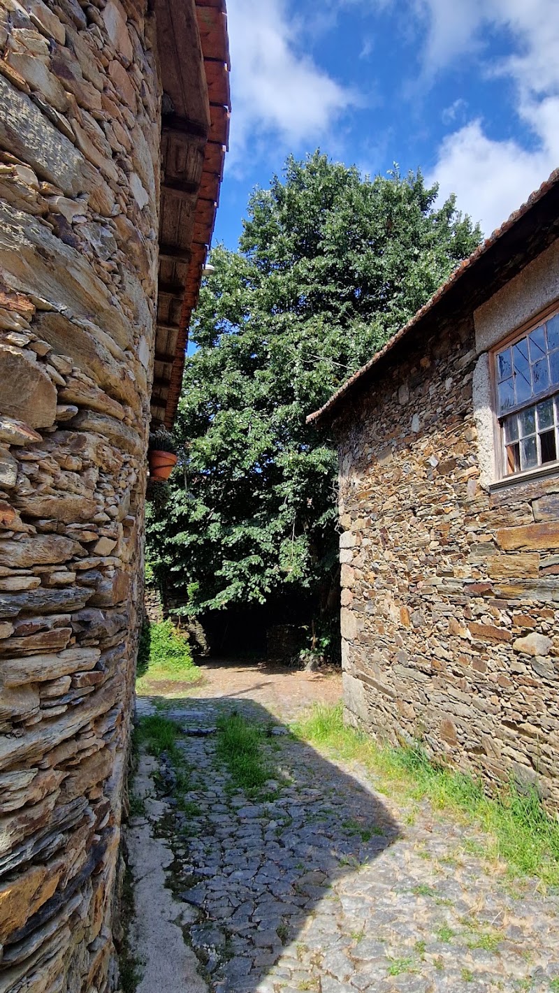 Aldeia de Xisto de Midões - Aldeia de Xisto de Midões Midões, 4550 Castelo de Paiva, Portugal