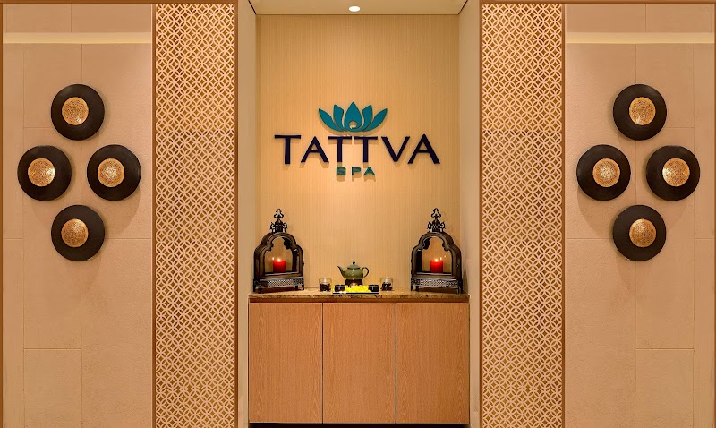Radisson Hotel Mumbai Goregaon - Radisson Hotel Mumbai Goregaon S.V. Road, Veer Savarkar Flyover, Udyog Nagar, Goregaon West, Mumbai, Maharashtra 400062, India