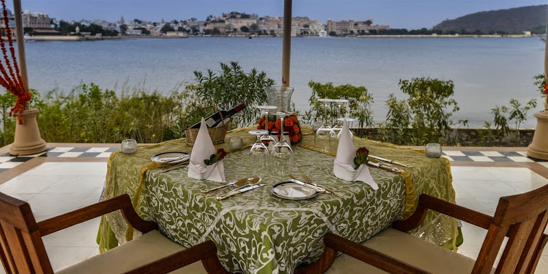 The Oberoi Udaivilas, Udaipur - The Oberoi Udaivilas, Udaipur HMGC+VVV, Badi-Gorela-Mulla Talai Rd, Haridas Ji Ki Magri, Pichola, Udaipur, Rajasthan 313004, India