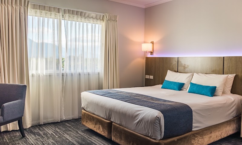 Cairns Sheridan Hotel - Cairns Sheridan Hotel 295 Sheridan St, Cairns City QLD 4870, Australia