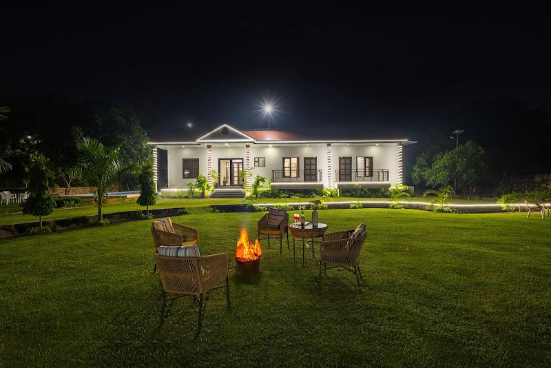 Alaya Stays by ELIVAAS Ashirwad Farms - Farmhouse in Delhi NCR | 5 BHK Farmhouse with Private Pool - Alaya Stays by ELIVAAS Ashirwad Farms - Farmhouse in Delhi NCR | 5 BHK Farmhouse with Private Pool No. 5, Ashirwad Farms, Para, Haryana 122105, India