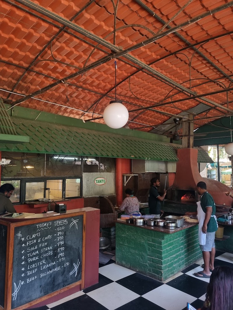 Tanto Pizzeria - Tanto Pizzeria, Auroville Rd, near Iyyanar Koil, Auroville, Kuilapalayam, Bommayapalayam, Tamil Nadu 605101, India