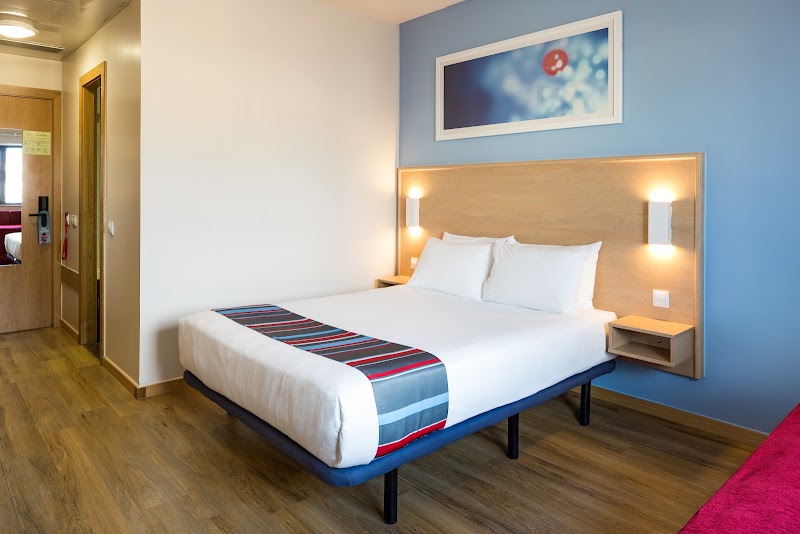 Travelodge Barcelona Fira - Travelodge Barcelona Fira Carrer de la Botànica, 25, 08908 L'Hospitalet de Llobregat, Barcelona, Spain