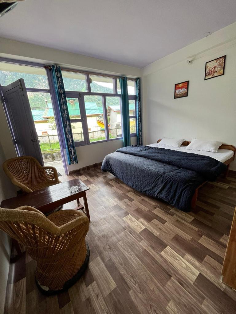 Mountain Guest House - Mountain Guest House Mountain Guest House, VPO, Old Manali, Manali, Himachal Pradesh 175131, India