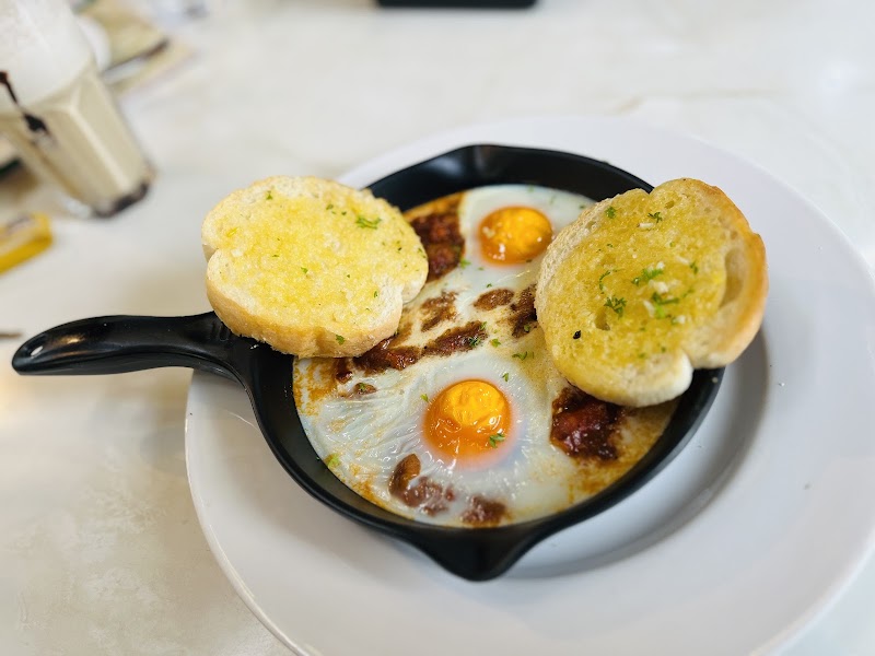 Yolkshire Salunkhe Vihar - Yolkshire Salunkhe Vihar Shop No 3, One Place, Wing-A, Oxford Road, Oxford Village, Salunkhe Vihar Society, Wanowrie, Pune, Maharashtra 411040, India