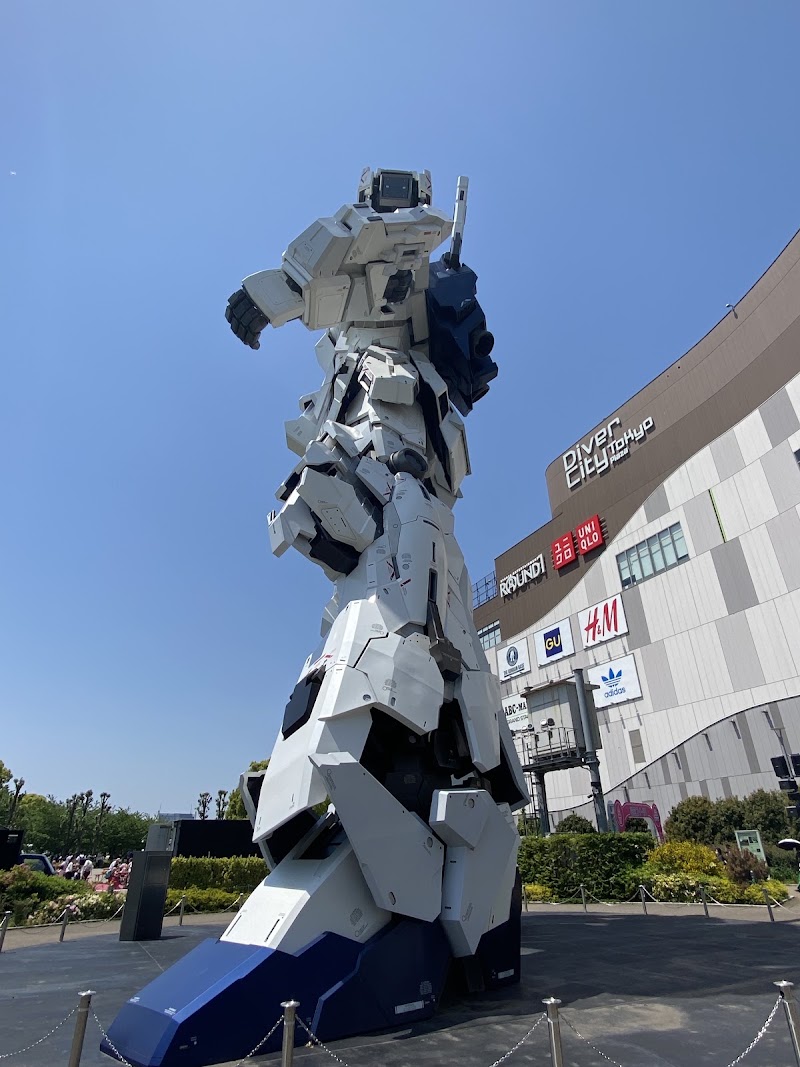 Unicorn Gundam - Unicorn Gundam Japan, 〒135-0064 Tokyo, Koto City, Aomi, 1-chōme−1−１０ ダイバーシティ東京プラザ内 2Fフェスティバル広場