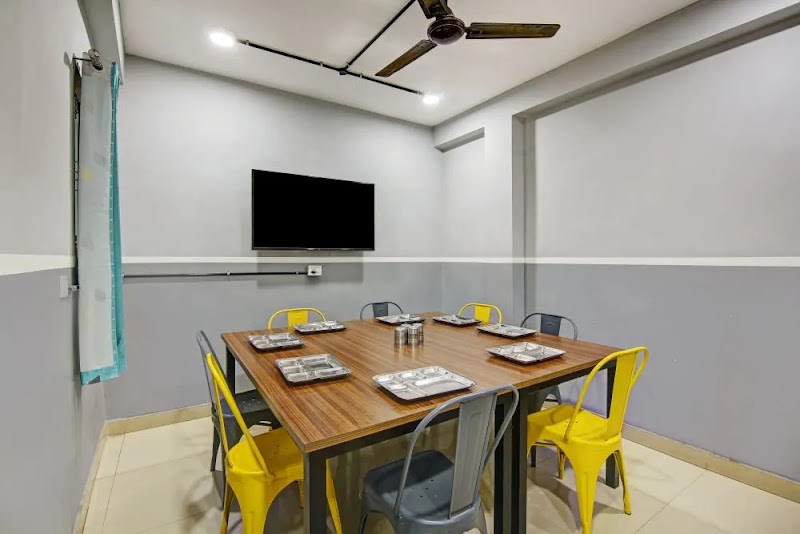 Stanza Living Sendai House | Girls PG in South Campus - Stanza Living Sendai House | Girls PG in South Campus Sunny, 11/78B, Satya Niketan Rd, Arakpur Bagh Mochi, Satya Niketan, South Moti Bagh, New Delhi, Delhi 110021, India