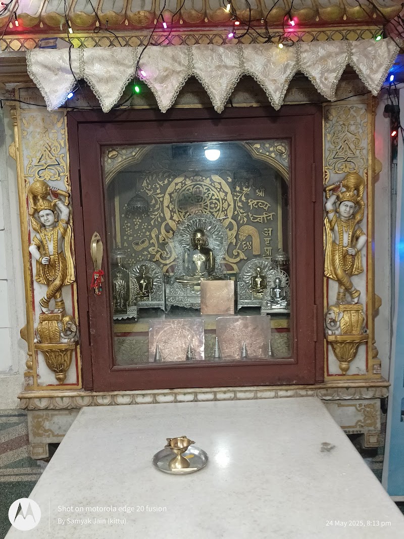 Shree digambar Jain temple chakrata bazar