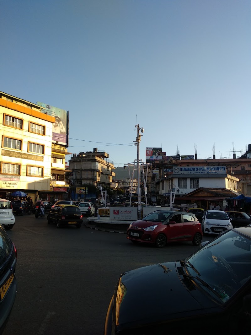 Hotel Highway Inn - Hotel Highway Inn, Laitumkhrah Main Rd, Nongkynrih, Laitumkhrah, Shillong, Meghalaya 793003, India