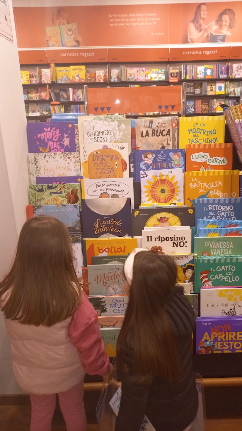 Giunti al Punto Librerie - Giunti al Punto Librerie, Via Bruno Buozzi, 22, 51100 Pistoia PT, Italy
