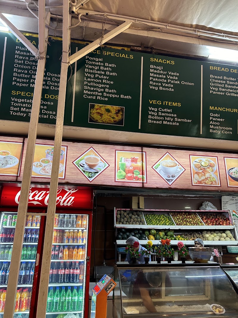 Hare Krishna Veg Restaurant - Hare Krishna Veg Restaurant, No.88, RBGDT Charities Building, Gubbi Thotadappa Rd, near City Railway Station, Kempegowda, Majestic, Bengaluru, Karnataka 560023, India