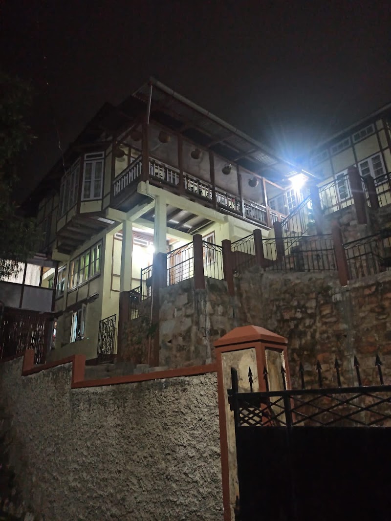 Casa Encanto Homestay - Casa Encanto Homestay Nongrimmaw, Laitumkhrah, Shillong, Meghalaya 793011, India