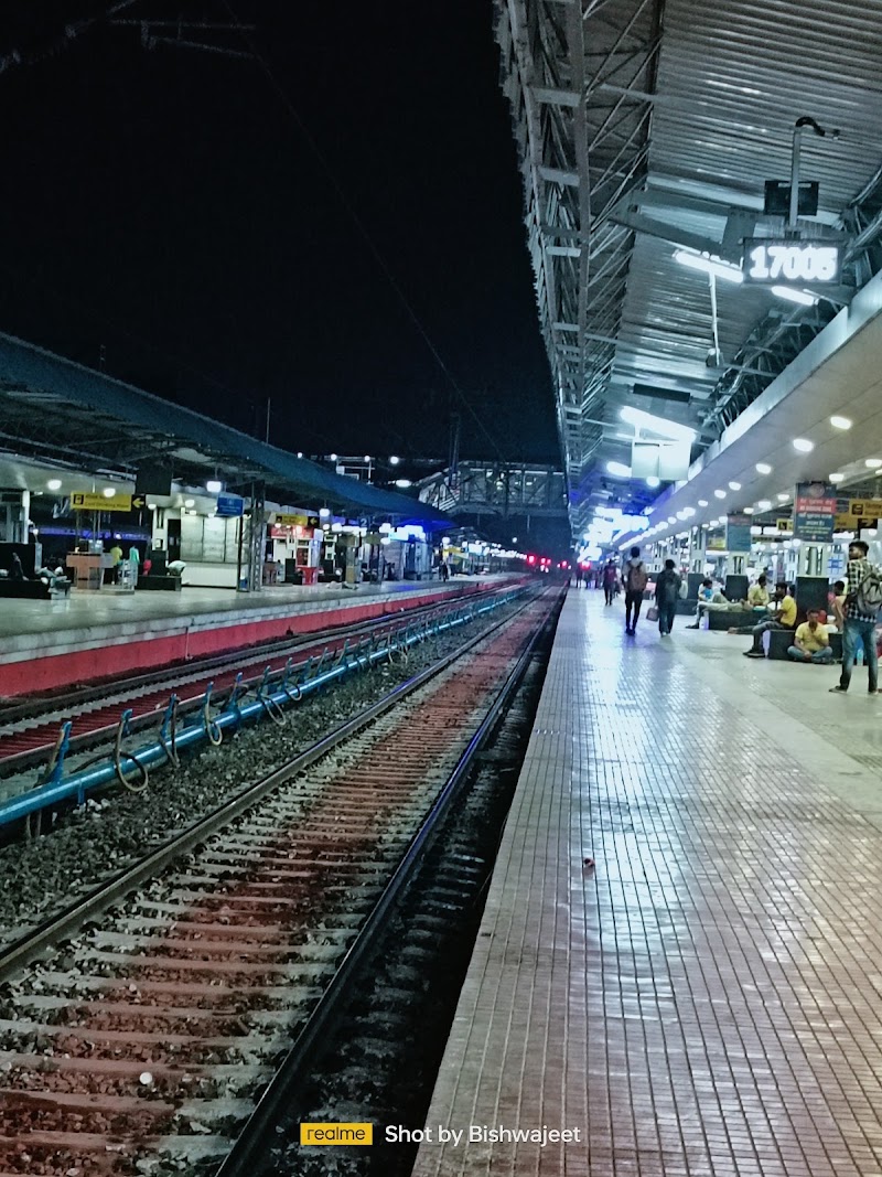 Ranchi Railway Station (RNC) - Ranchi Railway Station (RNC), 88XM+QV6, Gosaintola, Ranchi, Jharkhand 834011, India