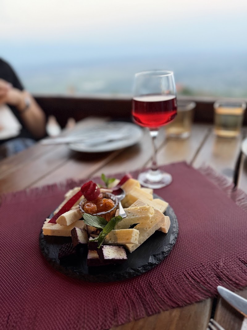 Okro's Wine Restaurant & Cellar - Okro's Wine Restaurant & Cellar ილია ჭავჭავაძის 7a, Sighnaghi, Georgia