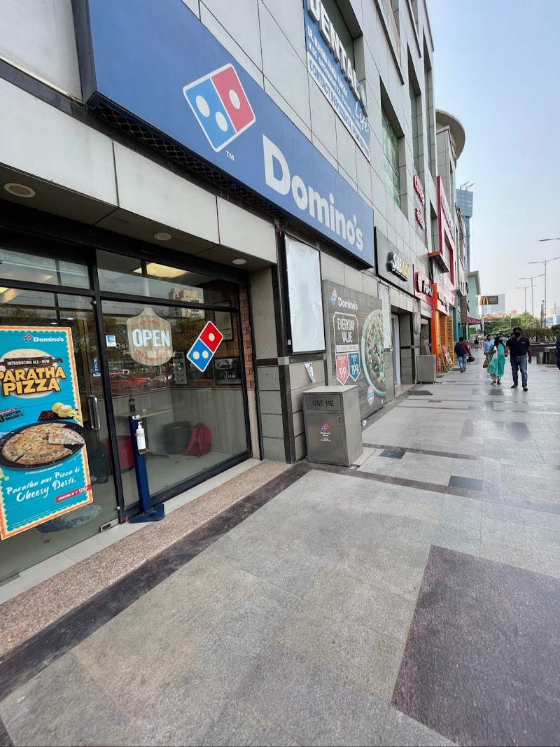 Domino's Pizza | Sector 53, Gurugram - Domino's Pizza | Sector 53, Gurugram, G-4, Central Plz Rd, Parsvnath Exotica, G-5, Sector 53, Gurugram, Haryana 122011, India