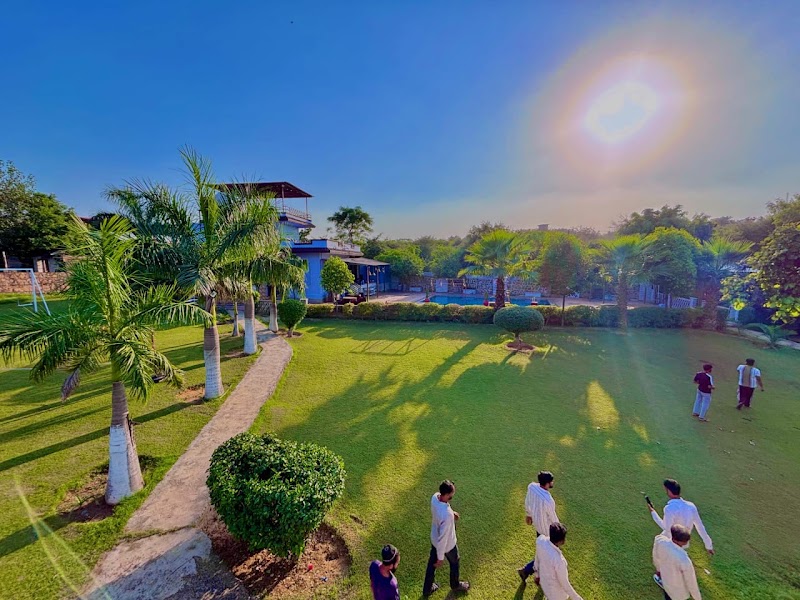 Royal Stay farmhouse Gurgaon - Royal Stay farmhouse Gurgaon, Ansal aravali hills, sohna road, near PATHWAYS WORLD SCHOOL, Gurugram, Haryana 122102, India