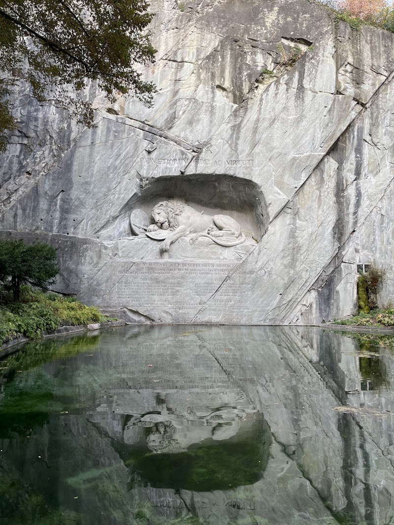 Lion Monument - Lion Monument Denkmalstrasse 4, 6002 Luzern, Switzerland
