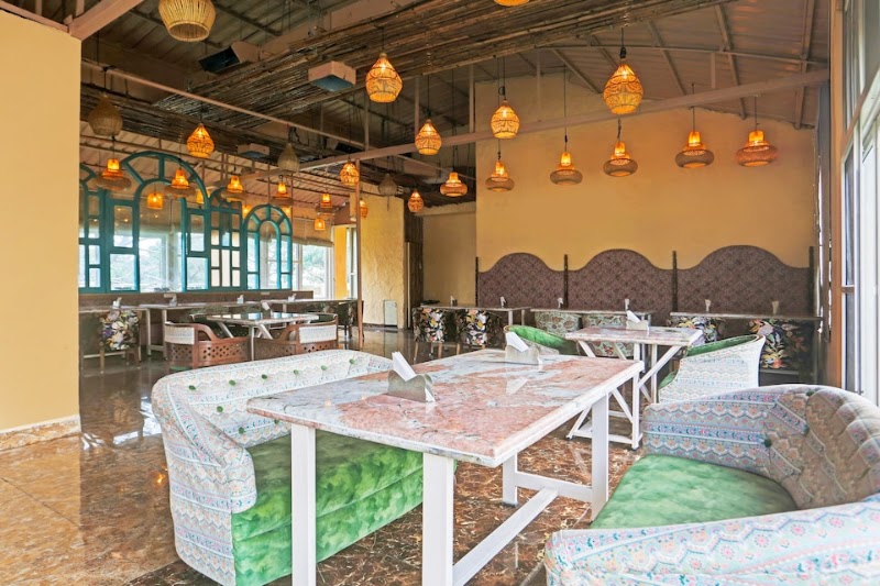 Super Townhouse Oak Dharamshala Near Maximus Mall - Super Townhouse Oak Dharamshala Near Maximus Mall Plot No 1230/109, Sanjay Marg, near Maximus Mall, Chilgari, Dharamshala, Himachal Pradesh 176217, India