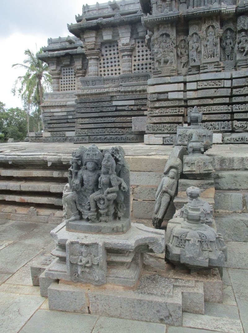 Shri Kedareshwara Swamy Temple - Shri Kedareshwara Swamy Temple, 6X5V+HXJ, Kedareshwara Temple Rd, Halebeedu, Karnataka 573121, India