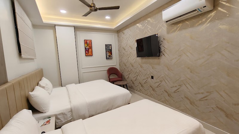 PARK VIEW - PARK VIEW CK63 / 66, next to RAM SHYAM STORE, +67, Benia Bagh, Varanasi, Uttar Pradesh 221001, India