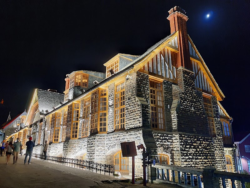 Mall Road - Mall Road Mall Rd, Shimla, Himachal Pradesh, India