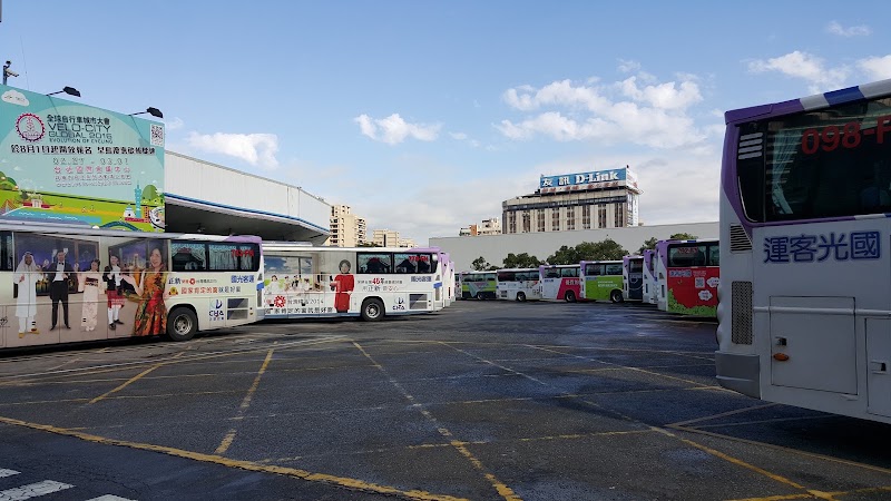 Taipei Station - Taipei Station, 100, Taiwan, Taipei City, Zhongzheng District, 車站 東 三門
