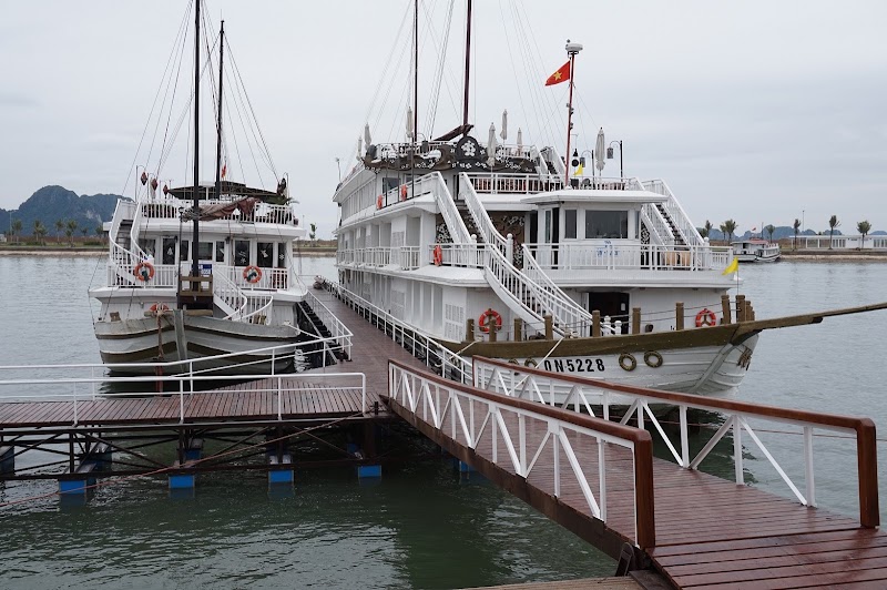 Heritage Line I Refined Waterway Voyages [Guest Lounge at Tuan Chau Marina, Halong Bay] - Heritage Line I Refined Waterway Voyages [Guest Lounge at Tuan Chau Marina, Halong Bay], Kiosk no. 6, Ngọc Châu, Street, Tuần Châu, Quảng Ninh 200000, Vietnam