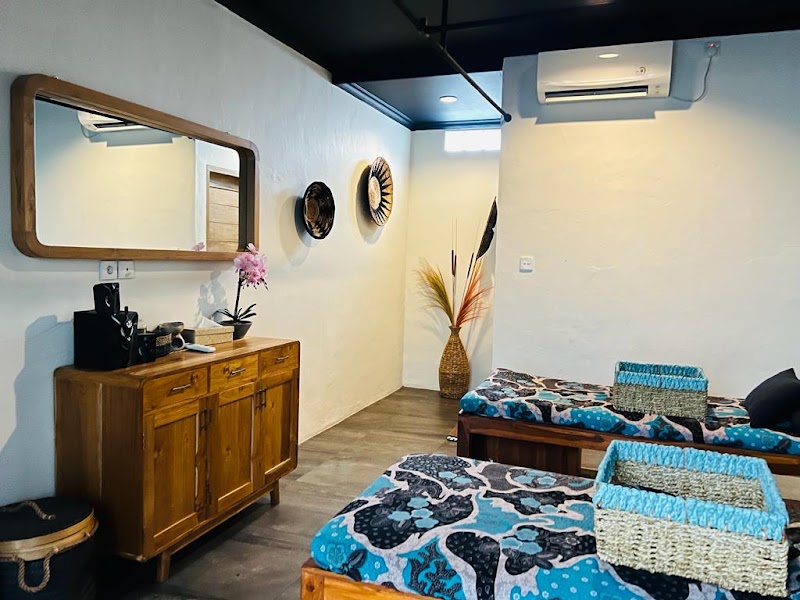 Lotus Massage Therapy Echo - Lotus Massage Therapy Echo Jl. Batu Mejan Canggu, Canggu, Kec. Kuta Utara, Kabupaten Badung, Bali 80351, Indonesia