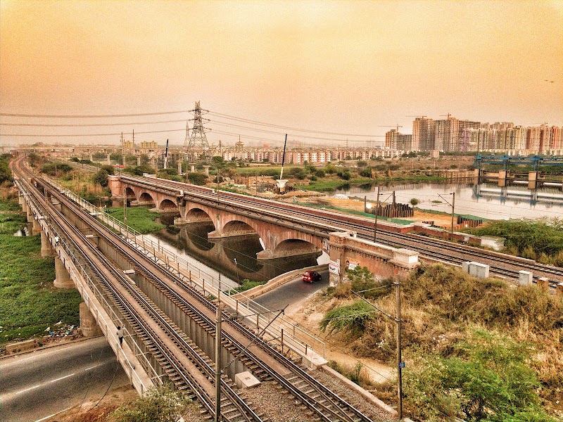Hindon railway bridge - Hindon railway bridge Hindon Railway Bridge, Indira Kunj, Ghaziabad, Uttar Pradesh 201014, India