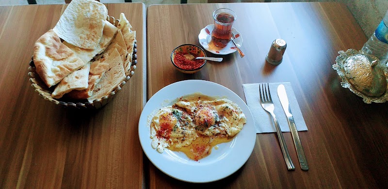ARK Hostel & ZafO Camping Caravaning - ARK Hostel & ZafO Camping Caravaning Sarıgül Mahallesi Ş.J.UZ.ÇVŞ. Göksel Koç Caddesi No: 18, Sarıgül, 04400 Doğubayazıt/Ağrı, Türkiye